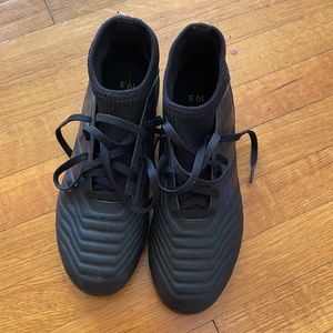 Adidas soccer cleats, us 4 1/2 (men or youth)